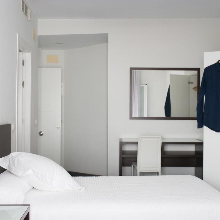 Hotel Madrid de Sevilla by SHS - Habitación Doble Superior - 2 camas - 5
