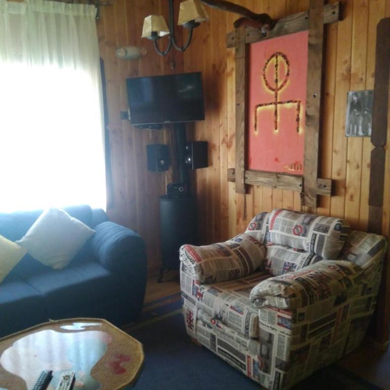 Cabañas Wualmapu " acceso sólo vehiculos tipo camioneta, jeep o SUV" - Habitación Familiar con terraza - 1