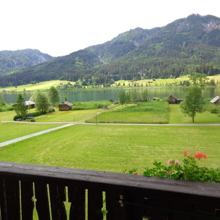 Haus Alpenfriede - Doppelzimmer mit Seeblick - 4