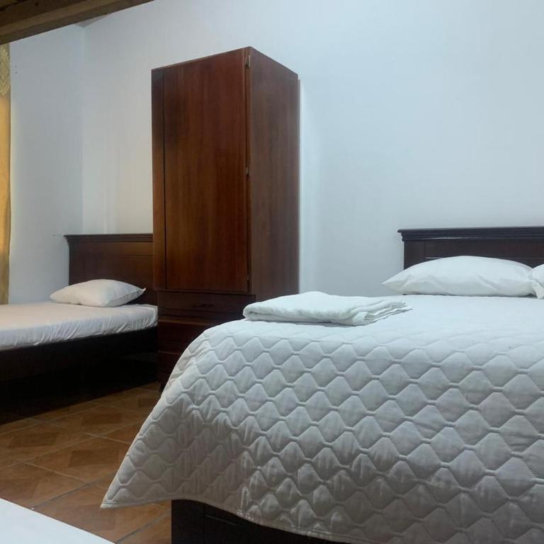 Casa del Peregrino Santo Thomas - Family Room - 3