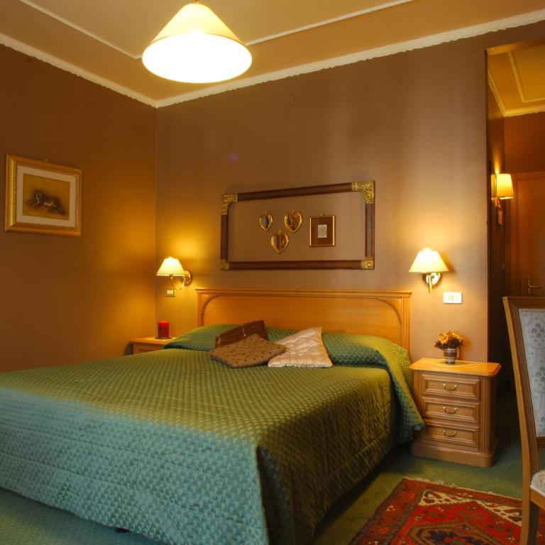 Hotel Regina - Camera Matrimoniale - 10