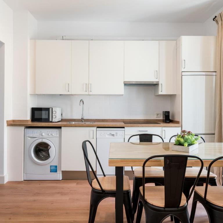 Apartamentos Leoncillos - Apartamento de 3 dormitorios - 2ª planta - 38