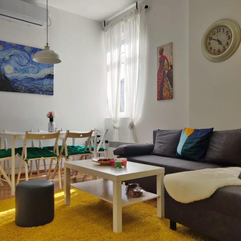 The Best 2-Bedroom Central Belgrade Apt - FREE private Parking - Apartman sa 3 Spavaće Sobe - 1