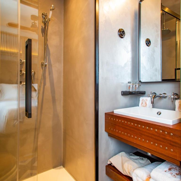 Hotel La Torre del Canonigo - Small Luxury Hotels - Habitación Doble Básica - 1