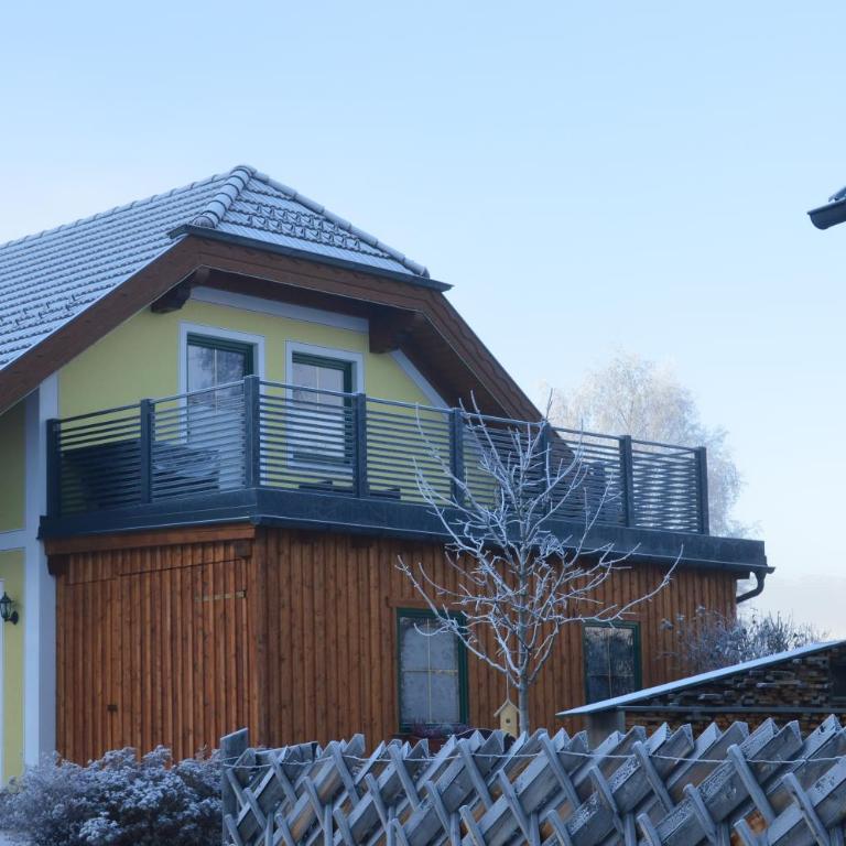 Ferienwohnungen Wind - Apartment mit Terrasse - 13