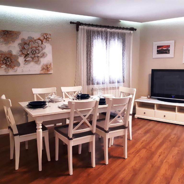 Casa de Bisagra - Casa Unifamiliar de 3 dormitorios - 13