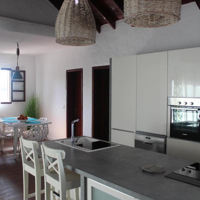 Villa La Charlatana - Two-Bedroom Villa - 27