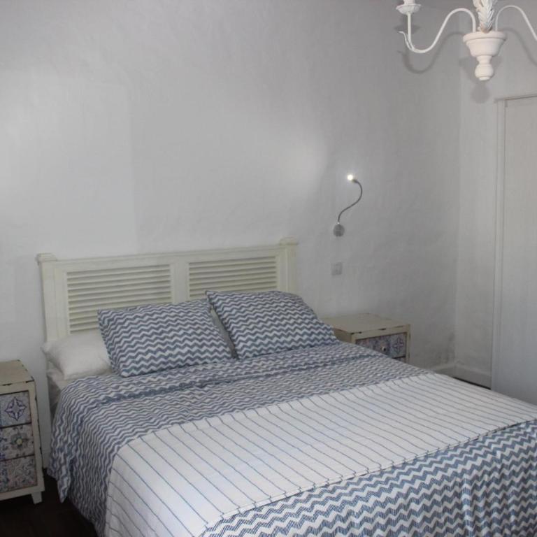 Villa La Charlatana - Two-Bedroom Villa - 31