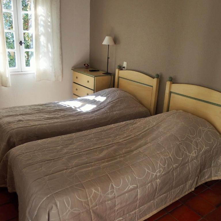 Au Saint Roch - Hôtel et Jardin - Chambre Lits Jumeaux - 3