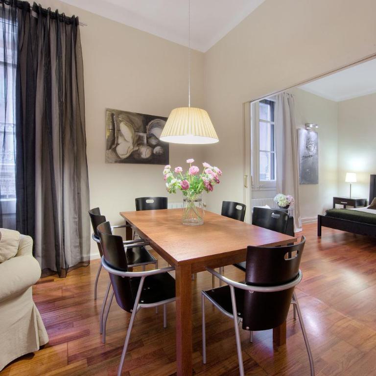 Habitat Apartments Art - Superior Three-Bedroom Apartment - 1
