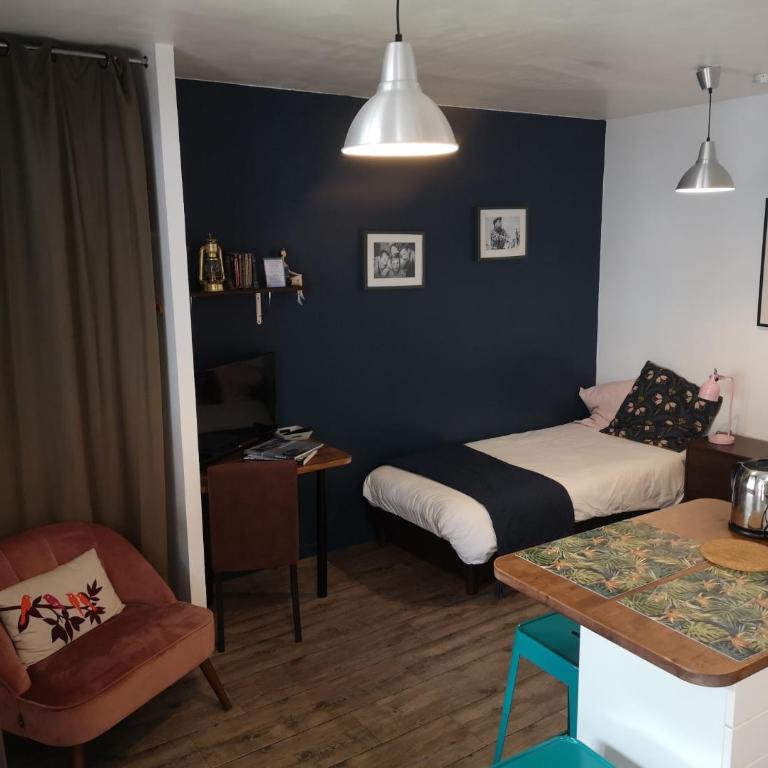 La Compagnie des 5 Mondes - Studio Supérieur - 1