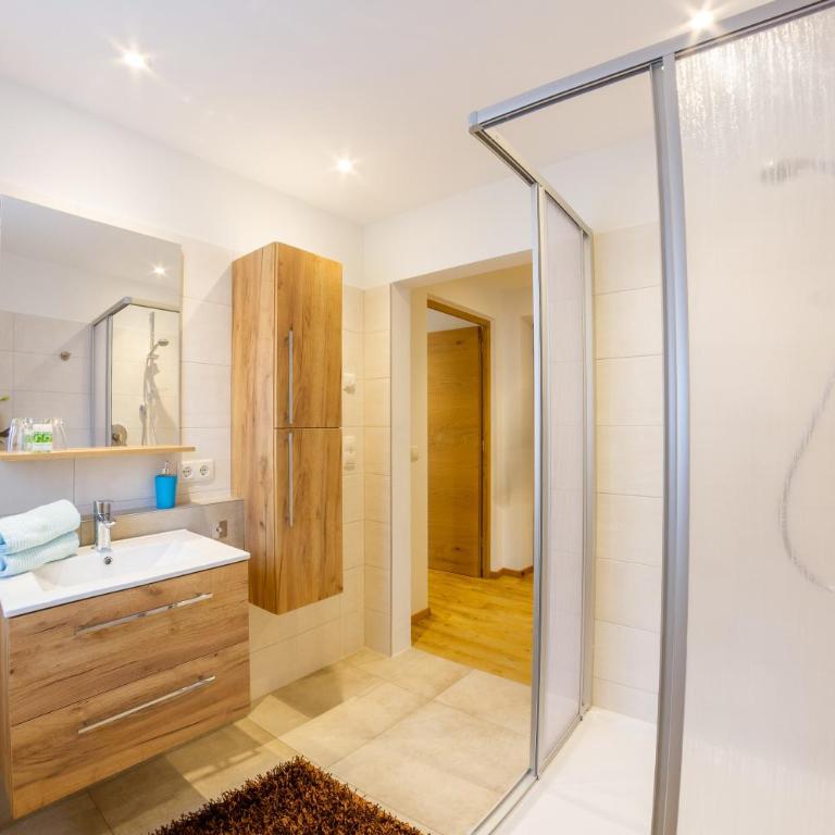 Apartments Hubertus - central St Leonhard - free parking - Netflix - PasseiertalCard included - hiking and biking from doorstep - Apartment mit 1 Schlafzimmer - 8