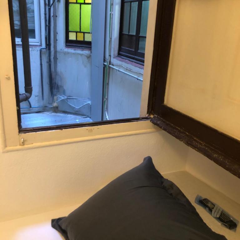 Hostalin Barcelona Diputacion - Habitación Individual con baño privado externo - 5