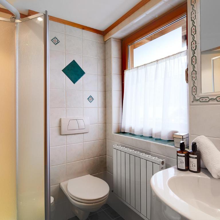Hotel Central - das kleine Boutique Hotel am Achensee - Doppelzimmer mit Balkon - 3