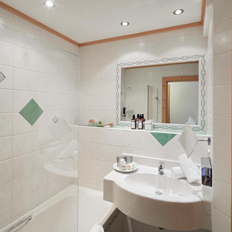 Hotel Central - das kleine Boutique Hotel am Achensee - Comfort Doppelzimmer mit Balkon - 5