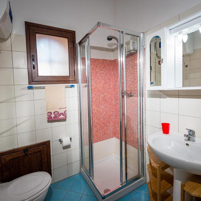Casa Vacanze Cappuccini - Appartamento con 3 Camere da Letto e Patio - 4