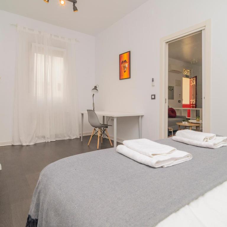 Stylish Apartment in the Center of Madrid - One-Bedroom Apartment - 11
