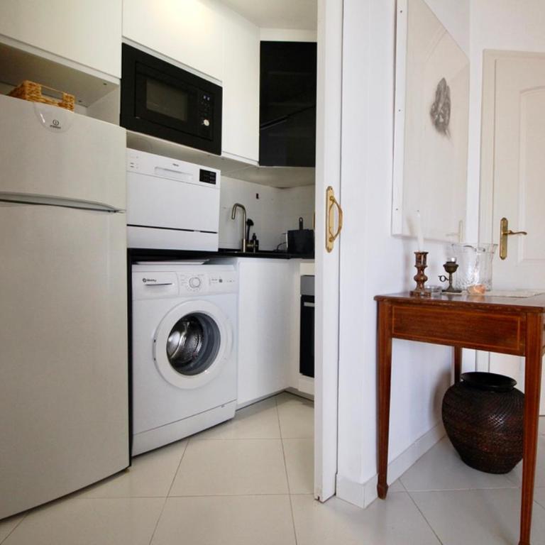 Golden Paradise 75 by homeprive - Apartamento - 13