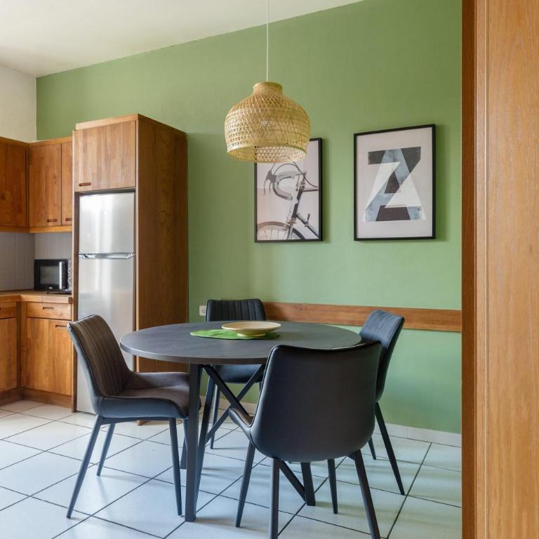 Travel Homes - The Wooden, Spacieux & bon quartier - Apartment - 7