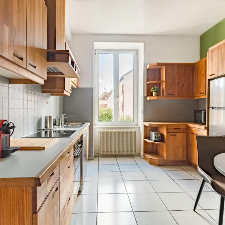 Travel Homes - The Wooden, Spacieux & bon quartier - Apartment - 11