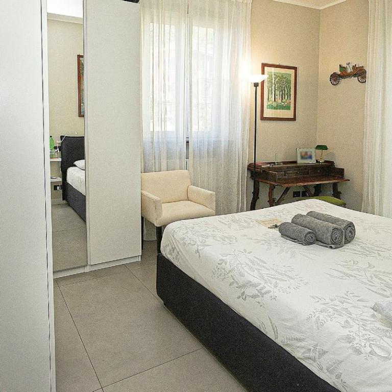 Camera sopra il parco a 2 passi dal mare - Camera Matrimoniale con Bagno Privato - 5