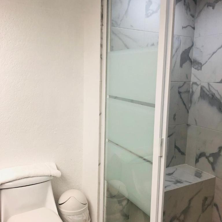 Hotel acapulco y suites mediterrane - Habitación Familiar (5 personas) - 16