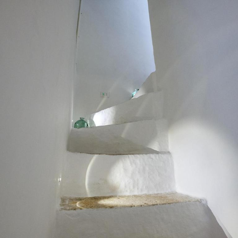 La Bella Ostuni Suites - Camera Matrimoniale Deluxe con Vasca - 20