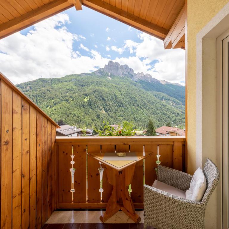 Majon d'Aisciuda - Appartamento con 1 Camera da Letto, Balcone e Vista Montagna - 9