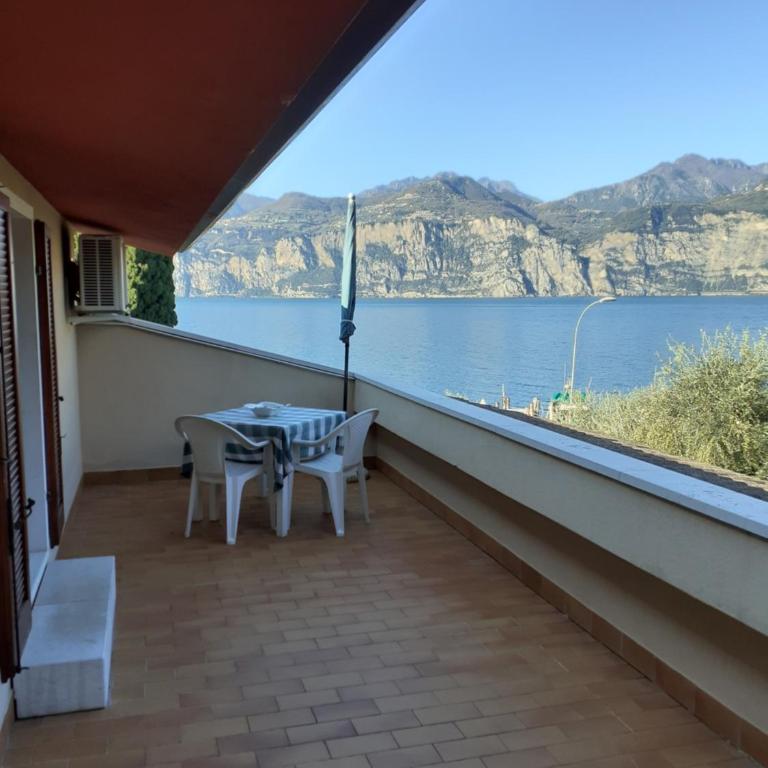 Residence Le Palme appartamenti - Monolocale con Vista Lago - 9