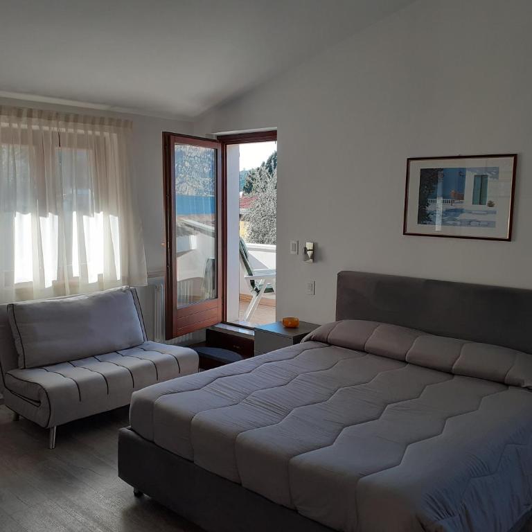 Residence Le Palme appartamenti - Monolocale con Vista Lago - 5