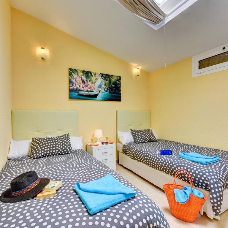 Villa Teide Sol con piscina climatizada, Playa Fañabe, Costa Adeje - Villa - 15