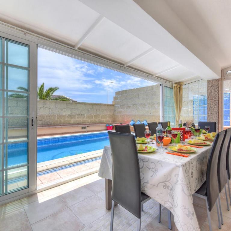 Villa Teide Sol con piscina climatizada, Playa Fañabe, Costa Adeje - Villa - 9