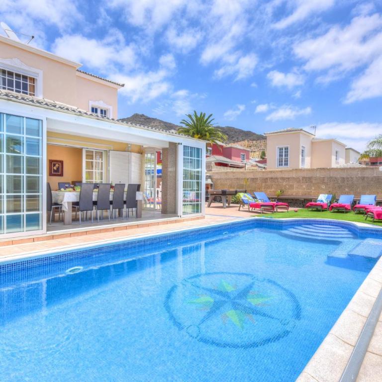 Villa Teide Sol con piscina climatizada, Playa Fañabe, Costa Adeje - Villa - 2