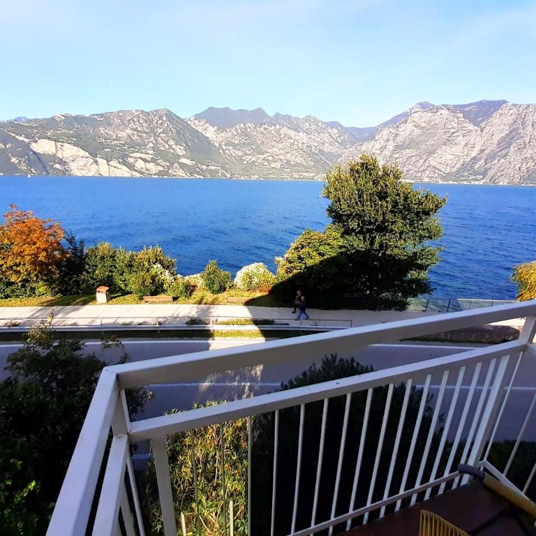 Hotel Al Molino - Camera Matrimoniale con Vista Lago - 7