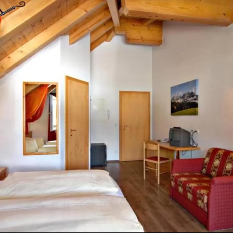 Appartementhaus Chalet Alpina - Apartamento de 2 dormitorios con ducha - 9