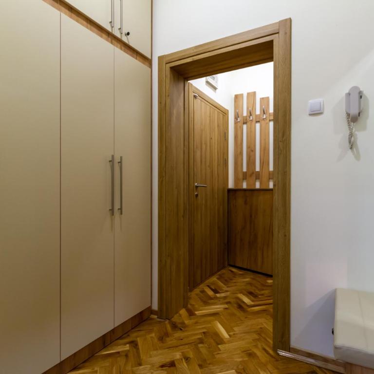 Nirvana CENTAR - Superior Apartment - 15