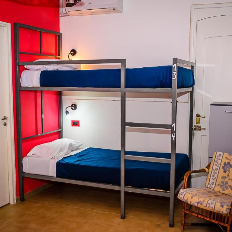 Antonieta Hostel - Habitación Cuádruple con baño privado - 3
