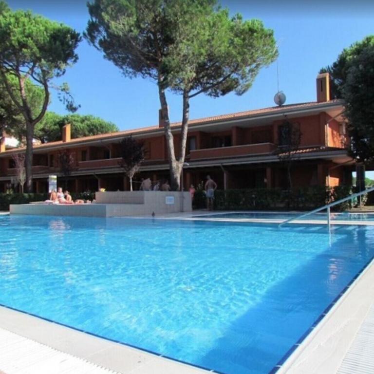 Flat in a poolside residence-Beahost - Apartment - 11
