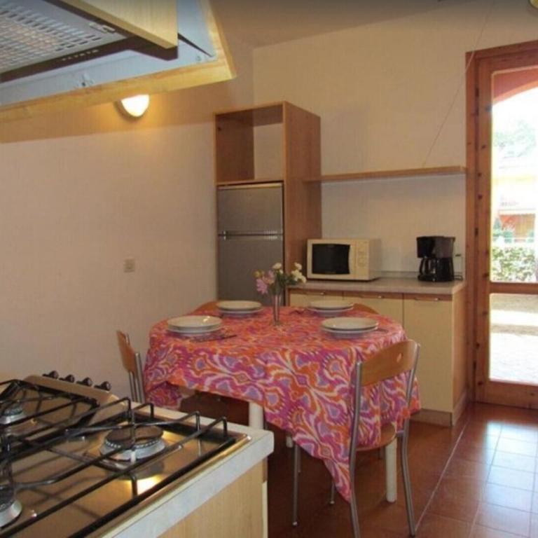 Flat in a poolside residence-Beahost - Apartment - 6