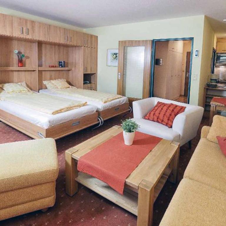 Kur- und Erholungs-Wohnanlage neben dem Johannesbad - Apartment mit Balkon - 9