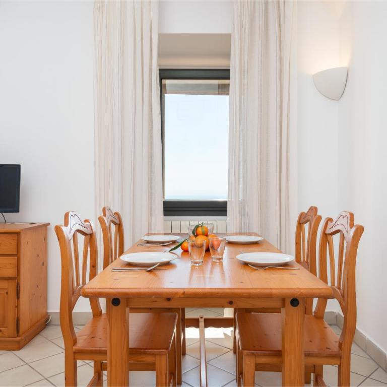 Petit Hotel Hostatgeria Sant Salvador - Apartamento de 2 dormitorios - 3