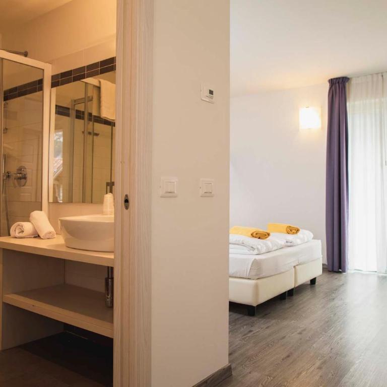 Maso Agritur Santa Lucia - Triple Room with Balcony - 17