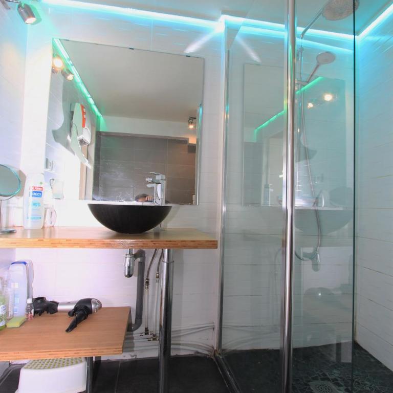 Escalille le Voltaire - Apartment - Ground Floor - 40 rue Voltaire - 26