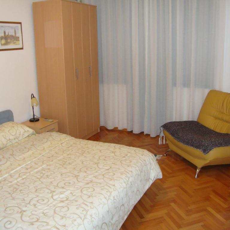 Centre Point Apartment - Two-Bedroom Apartment - 19