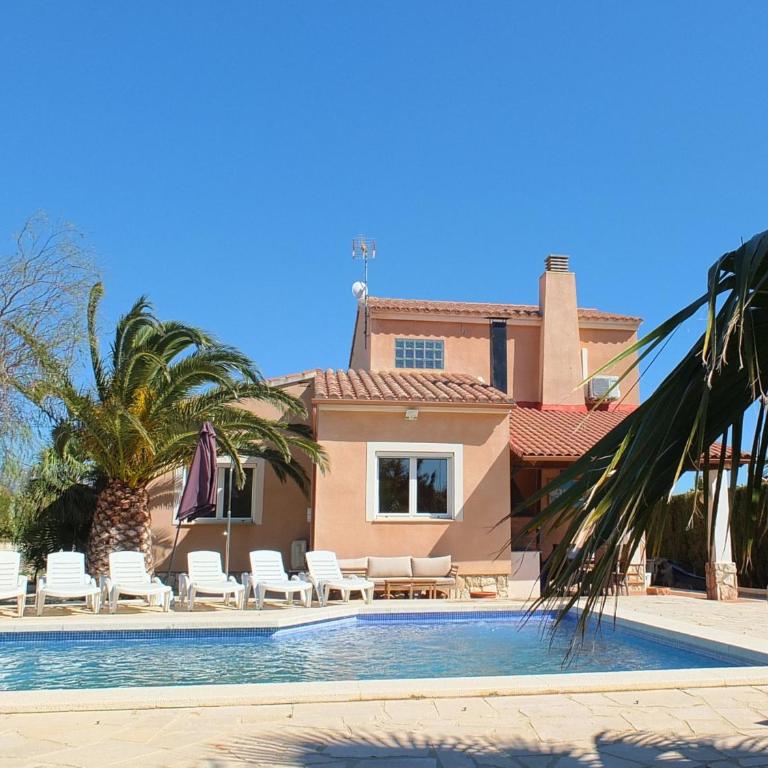 Villa Nerea with air conditioning & private swimming pool only 400m to the beach ideal for families - Villa - 7