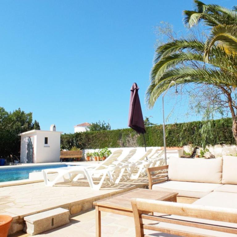 Villa Nerea with air conditioning & private swimming pool only 400m to the beach ideal for families - Villa - 16