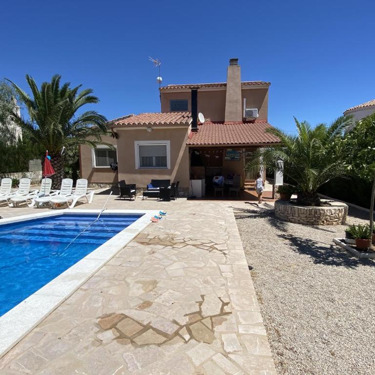 Villa Nerea with air conditioning & private swimming pool only 400m to the beach ideal for families - Villa - 18