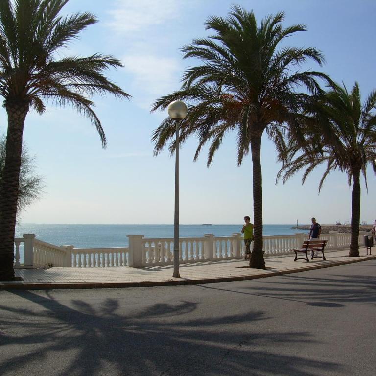 Villa Nerea with air conditioning & private swimming pool only 400m to the beach ideal for families - Villa - 55