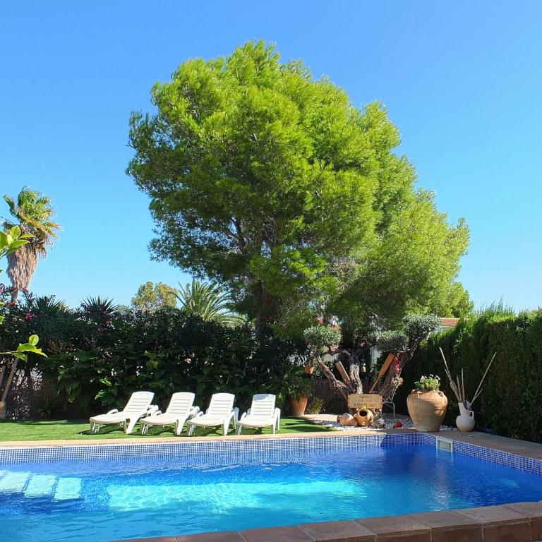 Villa Tranquila a charming 4bedroom villa with air-conditioning & private swimming pool - Villa - 13