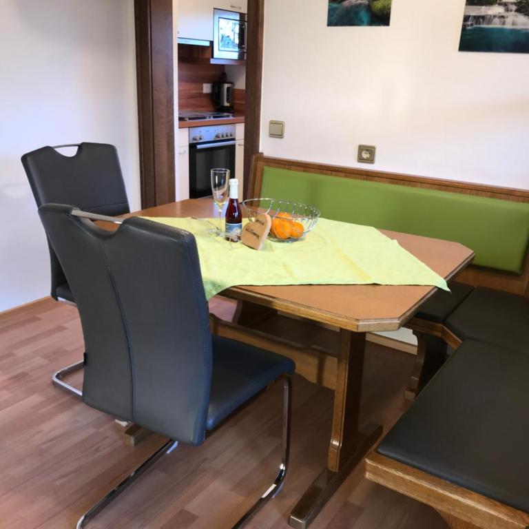 Alpenblick Apartments - Apartment mit 2 Schlafzimmern und Terrasse - 4